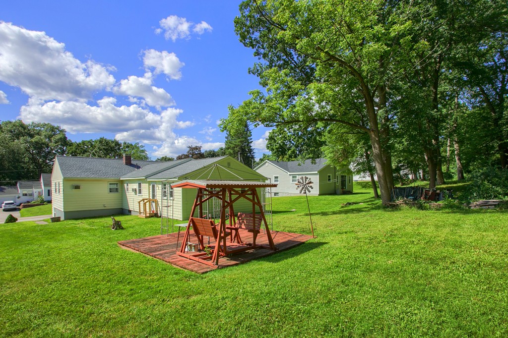 61 Hood Road Tewksbury, MA 01876 - Photo 29 of 30 Gallery Image 29