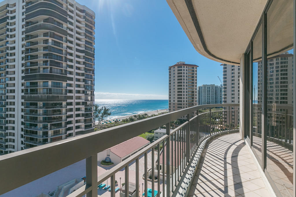 4100 North Ocean Drive, Unit 1002 Singer Island, FL 33404 - Photo 35 of 37 a balcony with view of city view