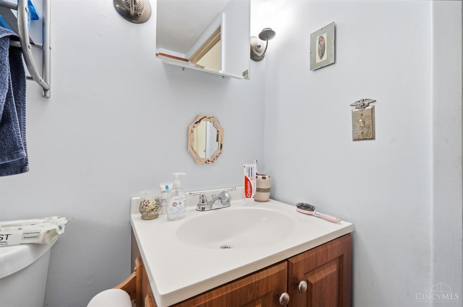 4455 Cloverhill Terrace Cincinnati, OH 45238 - Photo 32 of 78