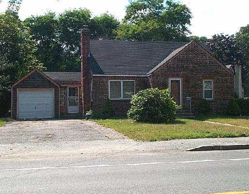 199 West Shore Road Warwick, RI 02889 - Photo 1 of 1 Exterior Front.
