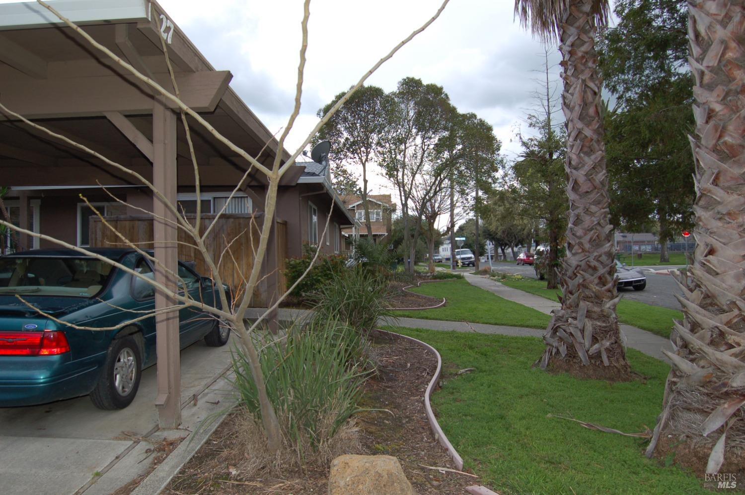 27 South 3rd Street, Unit 6 Rio Vista, CA 94571 - Photo 2 of 5 a view of a car park