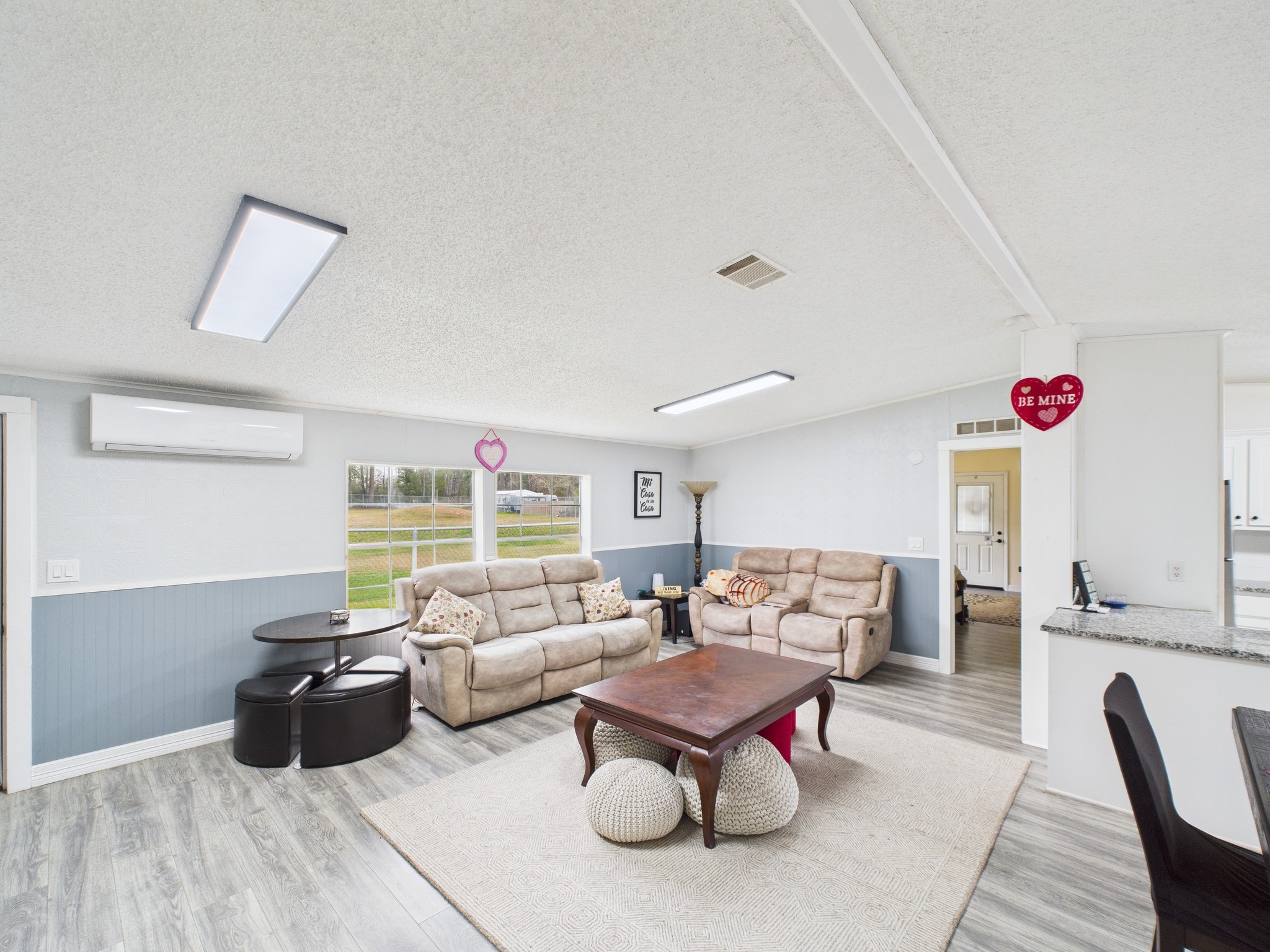24249 Glory Avenue Porter, TX 77365 - Photo 7 of 34 Living room with natural light!