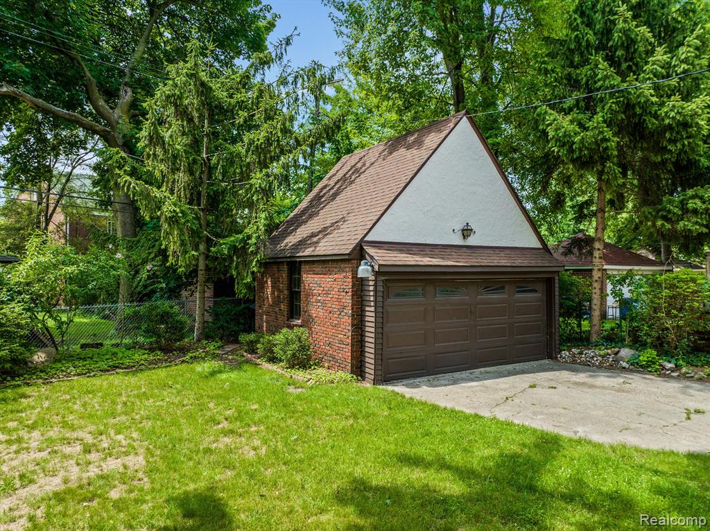 19725 Chesterfield Road Detroit, MI 48221 - Photo 48 of 56