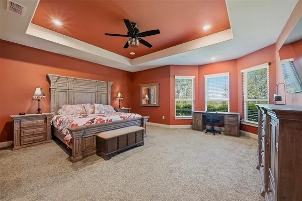 $879,000 | 56 Turtle Point Lane, Gordonville, TX 76245