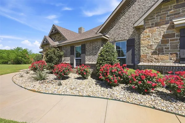 $879,000 | 56 Turtle Point Lane, Gordonville, TX 76245