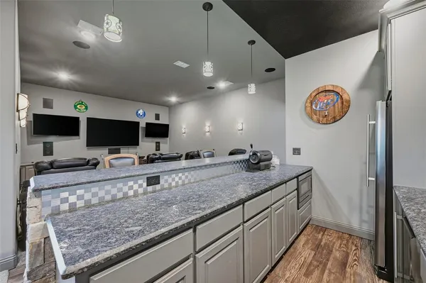 $879,000 | 56 Turtle Point Lane, Gordonville, TX 76245