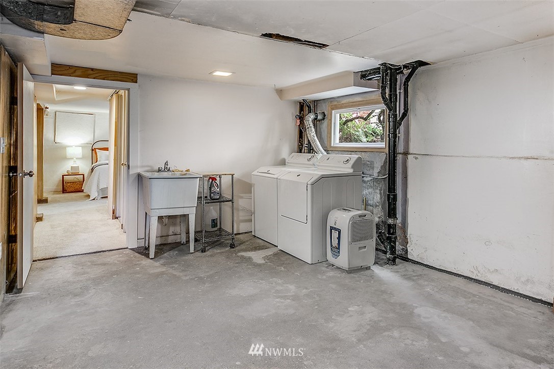 556 North 66th Street Seattle, WA 98103 - Photo 19 of 33 Gallery Image 19