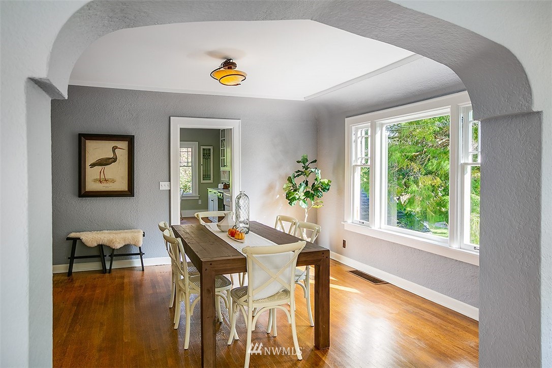 556 North 66th Street Seattle, WA 98103 - Photo 8 of 33 Gallery Image 8