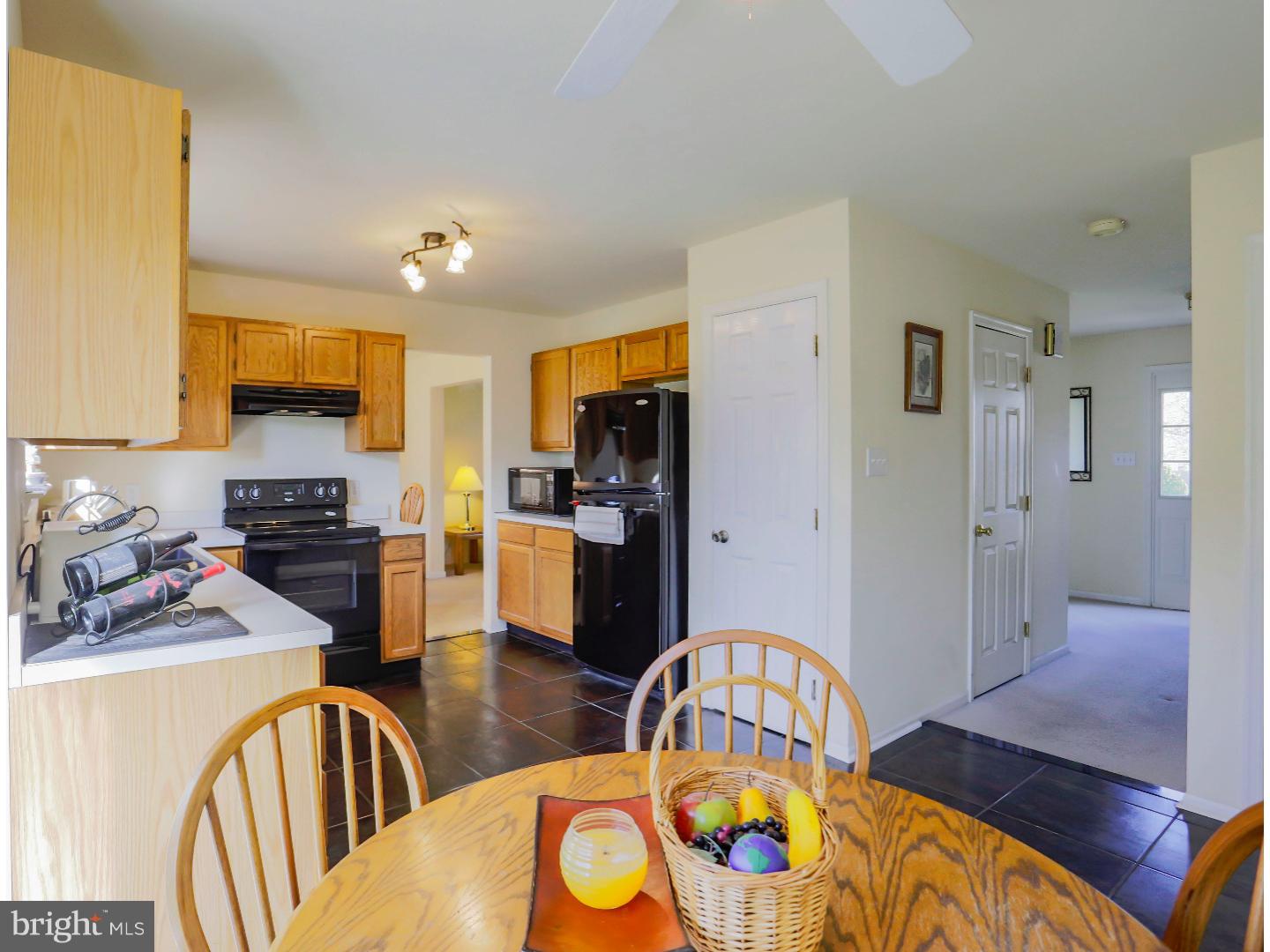 13 Birchgrove Road Newark, DE 19702 - Photo 9 of 25 Kitchen
