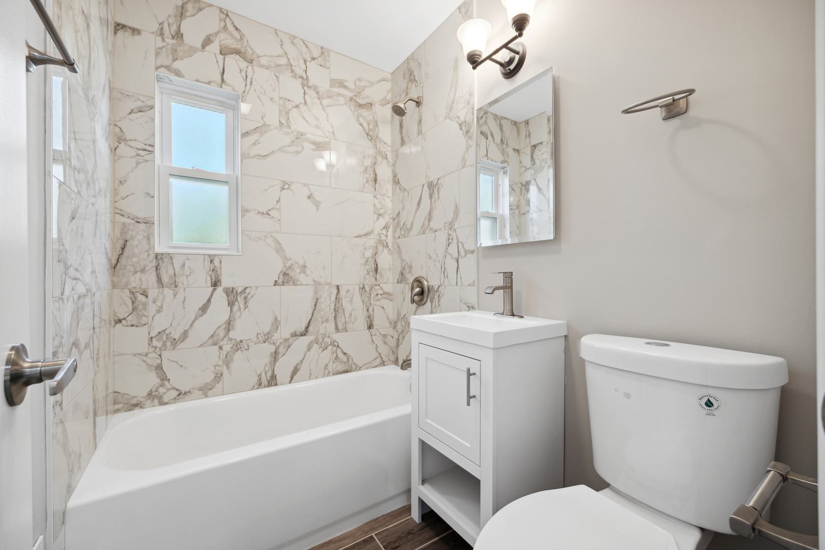 2001 Indian Road Waukegan, IL 60087 - Photo 8 of 11 Gallery Image 8