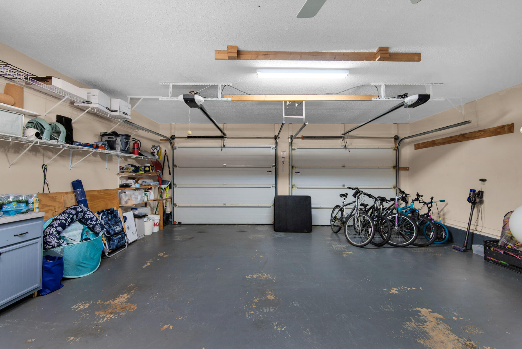 310 Antiqua Way Niceville, FL 32578 - Photo 33 of 39 a view of a garage with storage
