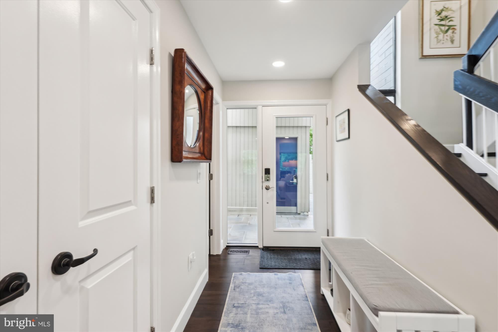 1626 Waters Edge Lane Reston, VA 20190 - Photo 8 of 107 Gallery Image 8