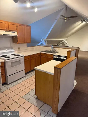 $1,050 | 24 North 3rd Street, Unit E, Womelsdorf, PA 19567