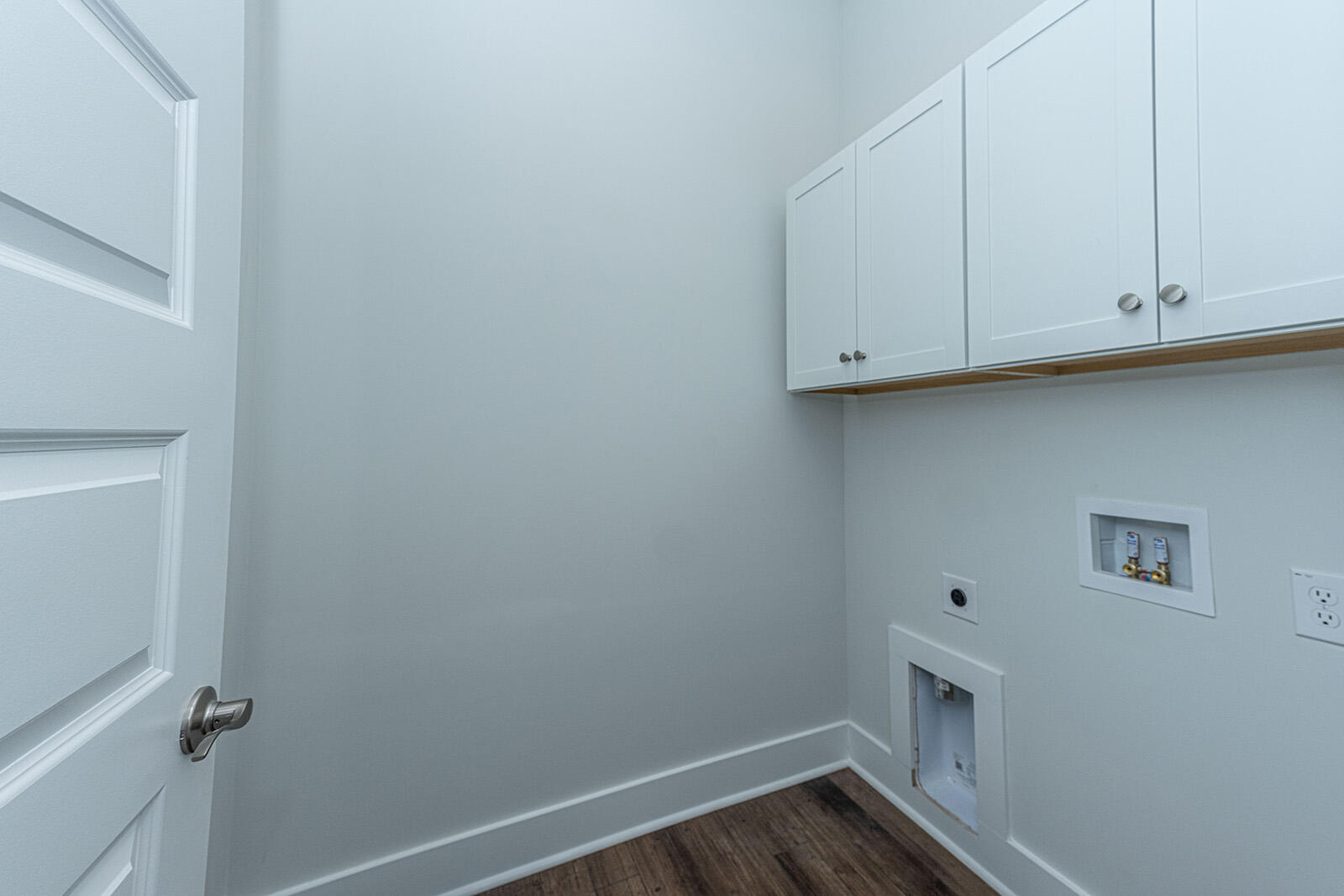3498 Habenaria Rd Mount, Unit 10 Mount Pleasant, SC 29466 - Photo 26 of 34 Laundry Room - Albemarle B - Cottages at