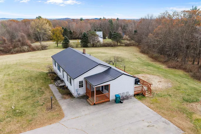 $549,900 | 235 Beauty Hill Road, Barrington, NH 03825