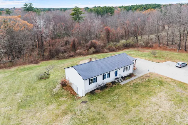 $549,900 | 235 Beauty Hill Road, Barrington, NH 03825
