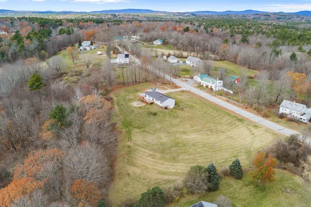 $549,900 | 235 Beauty Hill Road, Barrington, NH 03825