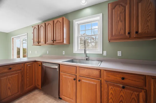 $549,900 | 235 Beauty Hill Road, Barrington, NH 03825