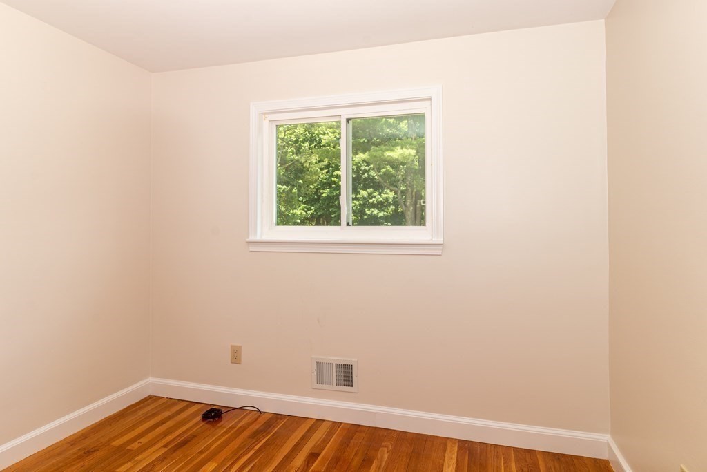 1 Stagecoach Road Medfield, MA 02052 - Photo 18 of 37 Gallery Image 18