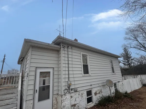 $29,900 | 115 Roberts Street, Mark, IL 61340