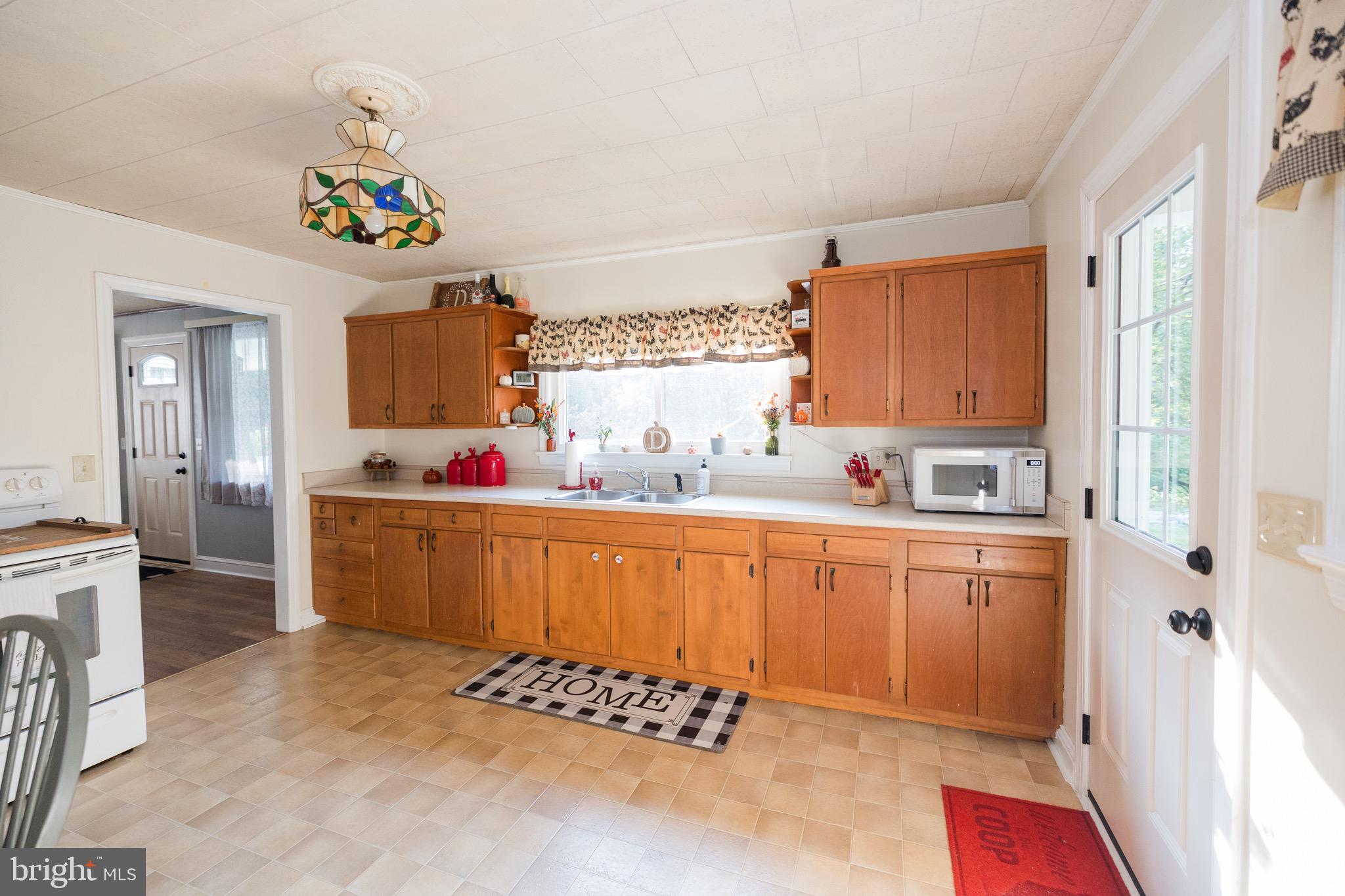 5349 Woodville Road Mount Airy, MD 21771 - Photo 12 of 41 Gallery Image 12