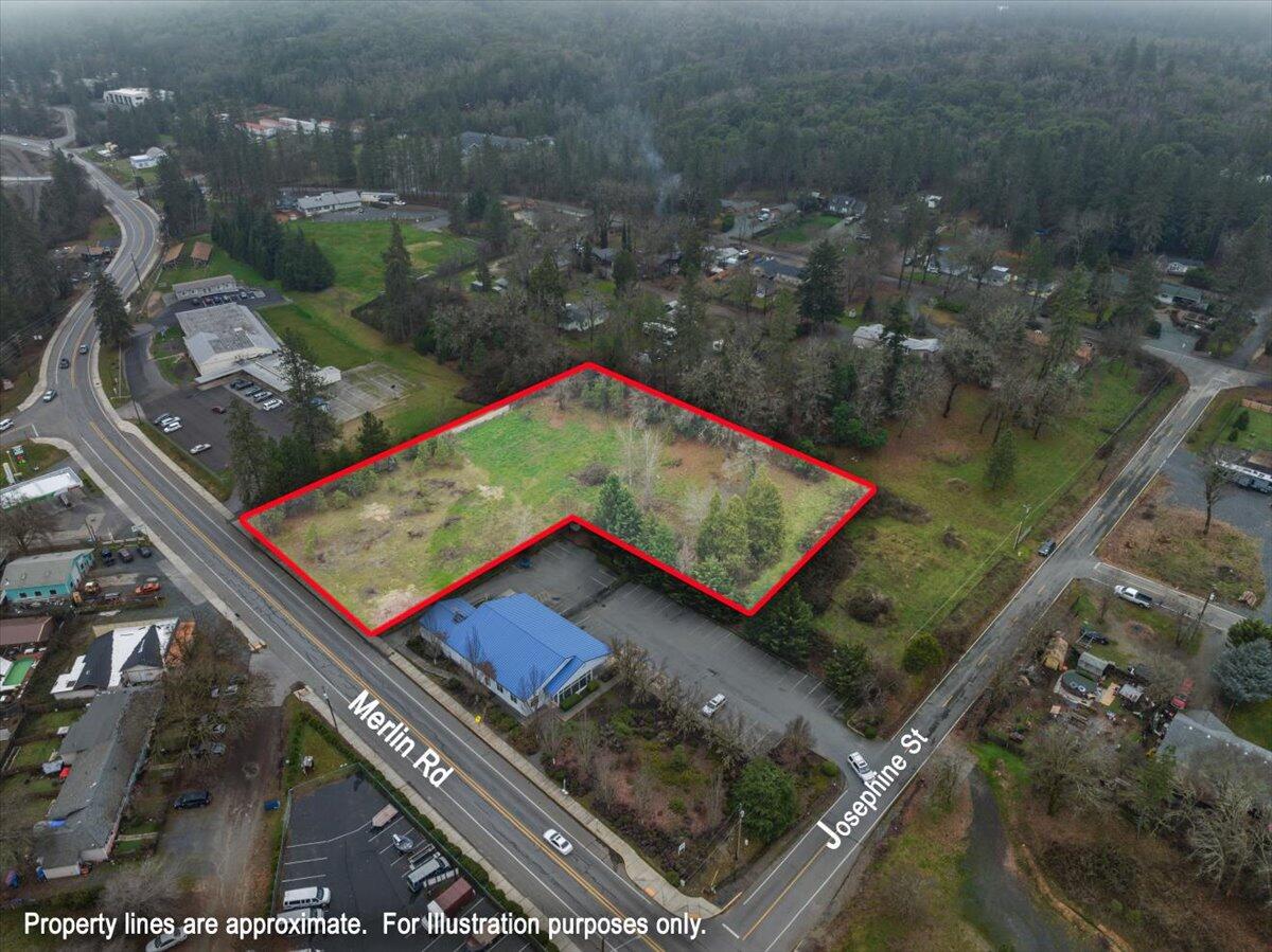 329 Merlin Road Merlin, OR 97532 - Photo 2 of 7