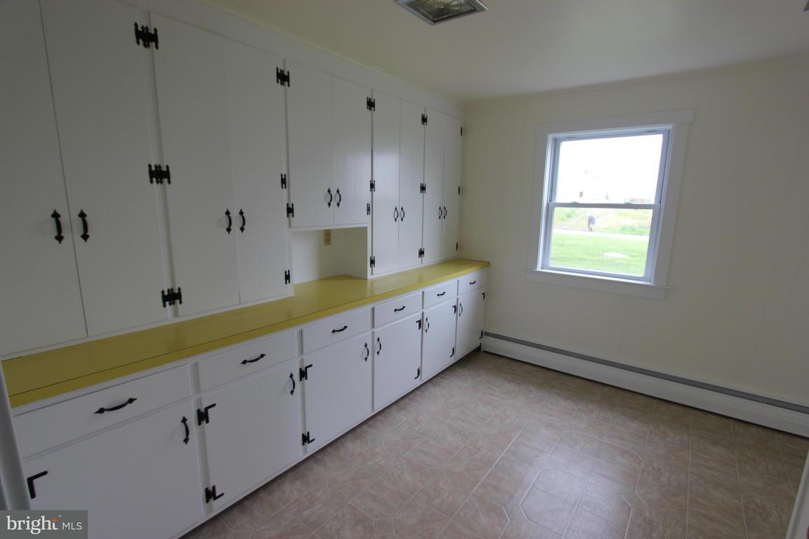 10 Harristown Road Paradise, PA 17562 - Photo 9 of 17 Gallery Image 9