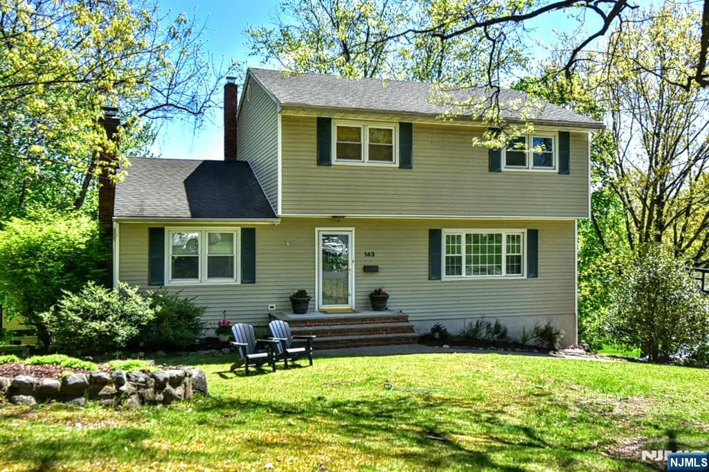 143 Nottingham Road Ramsey, NJ 07446 - Photo 1 of 24