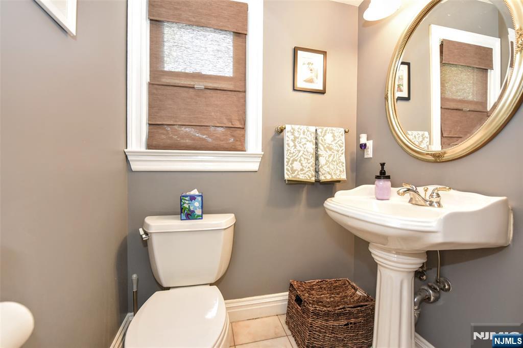 143 Nottingham Road Ramsey, NJ 07446 - Photo 13 of 24