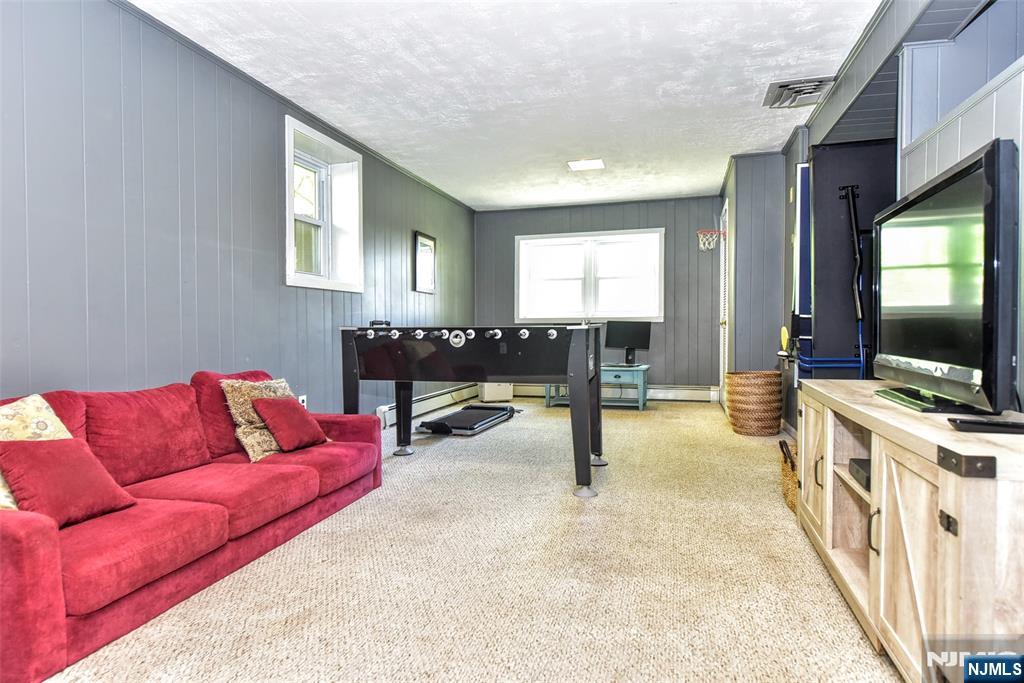 143 Nottingham Road Ramsey, NJ 07446 - Photo 21 of 24
