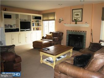 403 Round Hill Road Wayne, PA 19087 - Photo 7 of 12 Family Room
