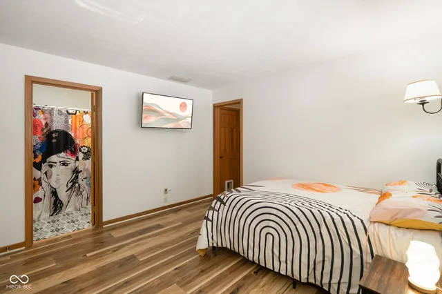 $335,000 | 305 Sandbrook Drive, Noblesville, IN 46062