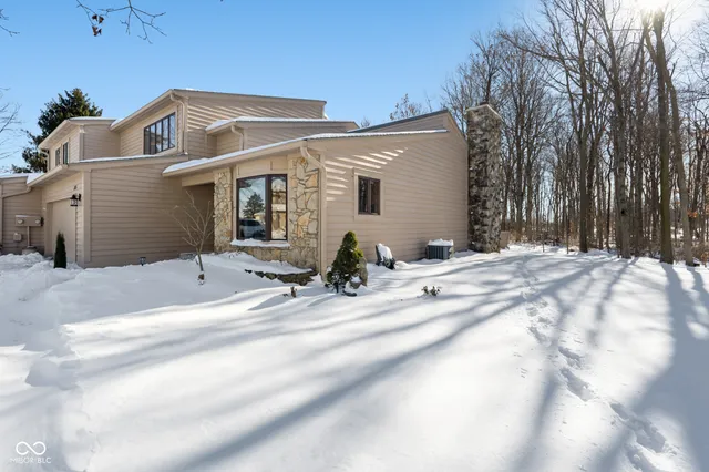 $335,000 | 305 Sandbrook Drive, Noblesville, IN 46062