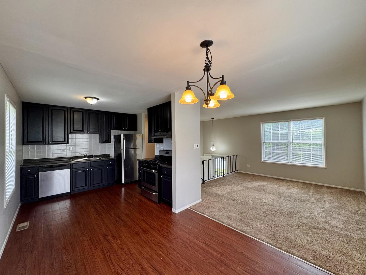 20552 South Frankfort Square Road Frankfort, IL 60423 - Photo 4 of 26