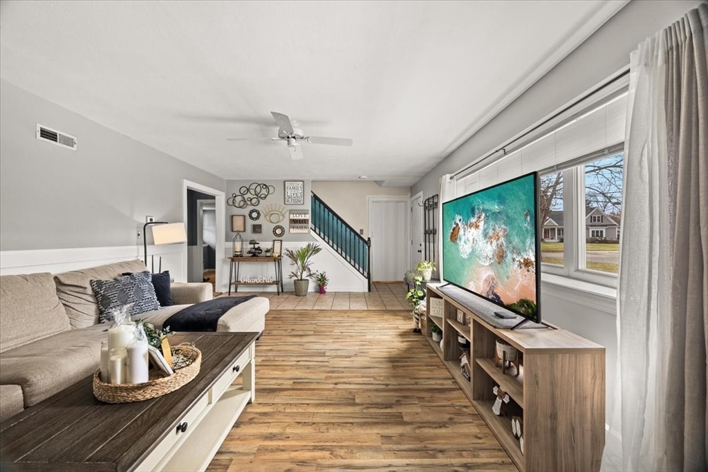 11 Margaret Road Taunton, MA 02718 - Photo 5 of 20