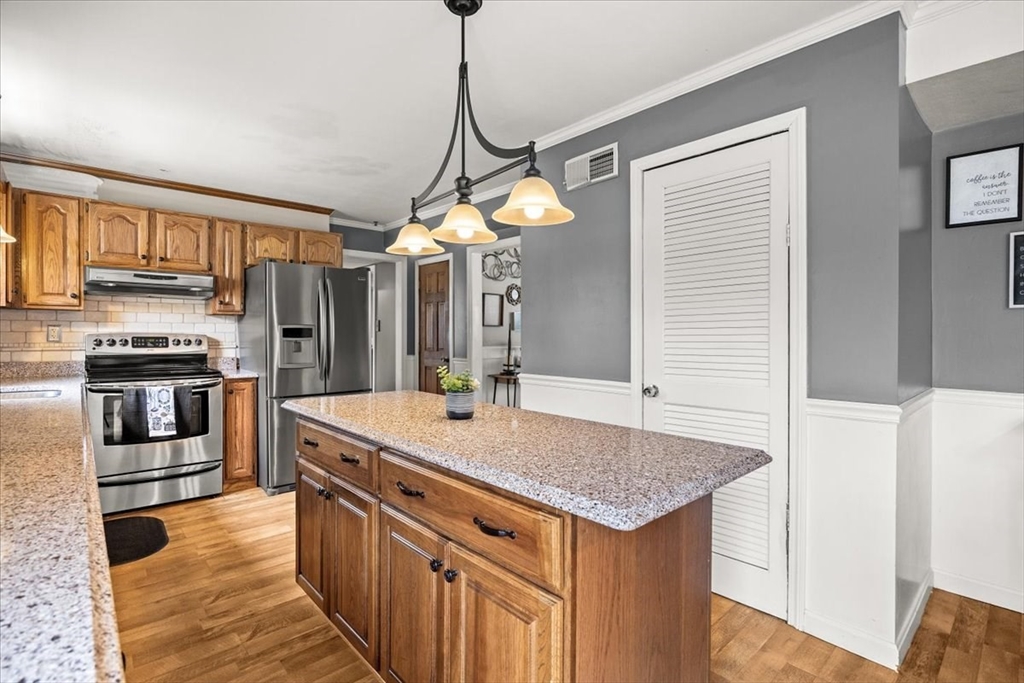 11 Margaret Road Taunton, MA 02718 - Photo 9 of 20