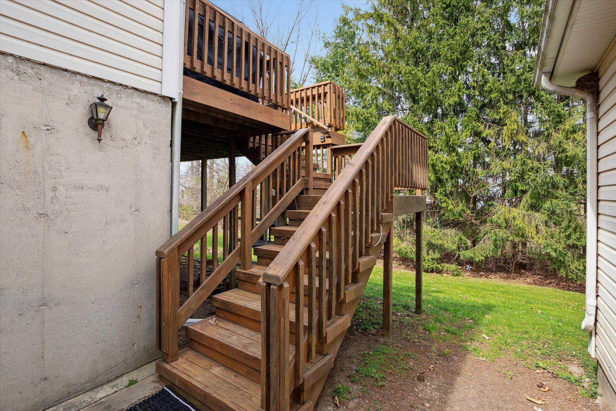 6240 Lake Road Osseo, MI 49266 - Photo 22 of 30 32-6240-Lake-Rd-WindowStill-35
