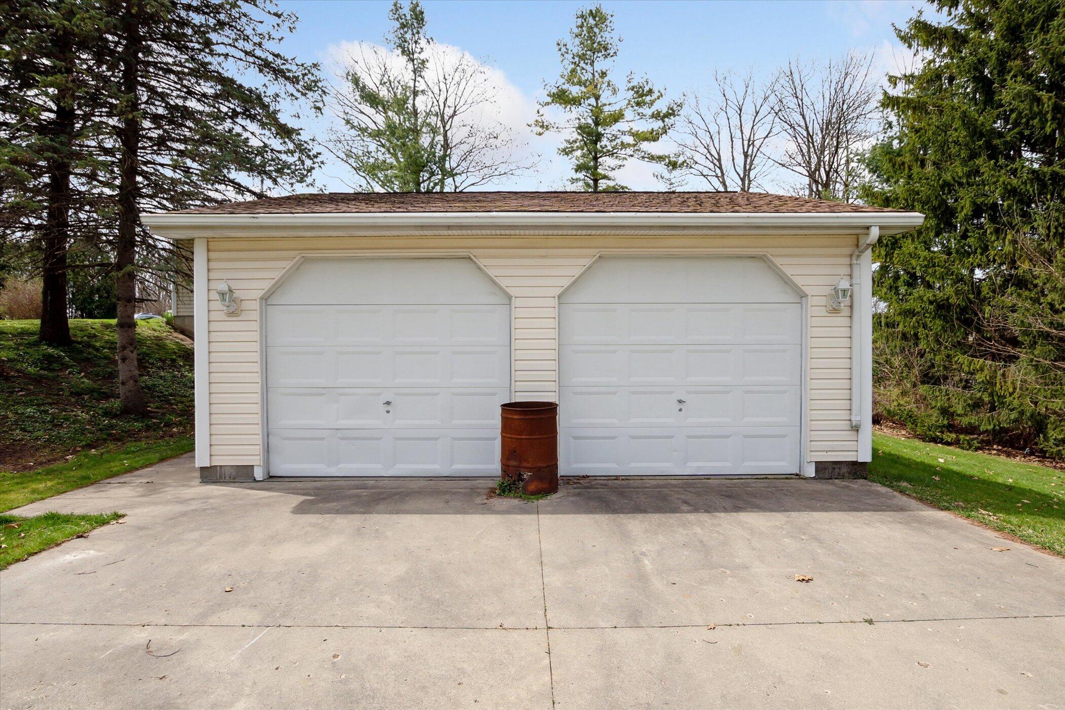 6240 Lake Road Osseo, MI 49266 - Photo 23 of 30 36-6240-Lake-Rd-WindowStill-30