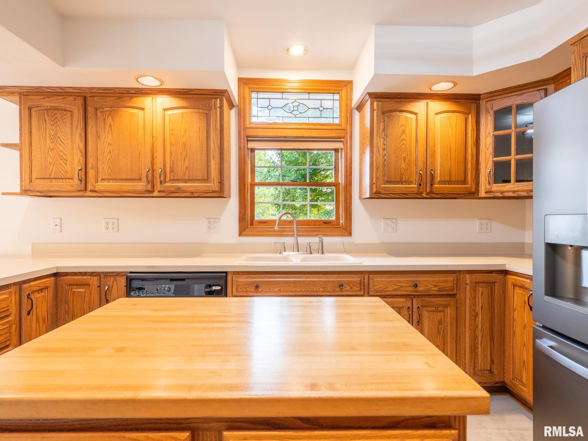 1425 California Road Pekin, IL 61554 - Photo 18 of 60 Gallery Image 18