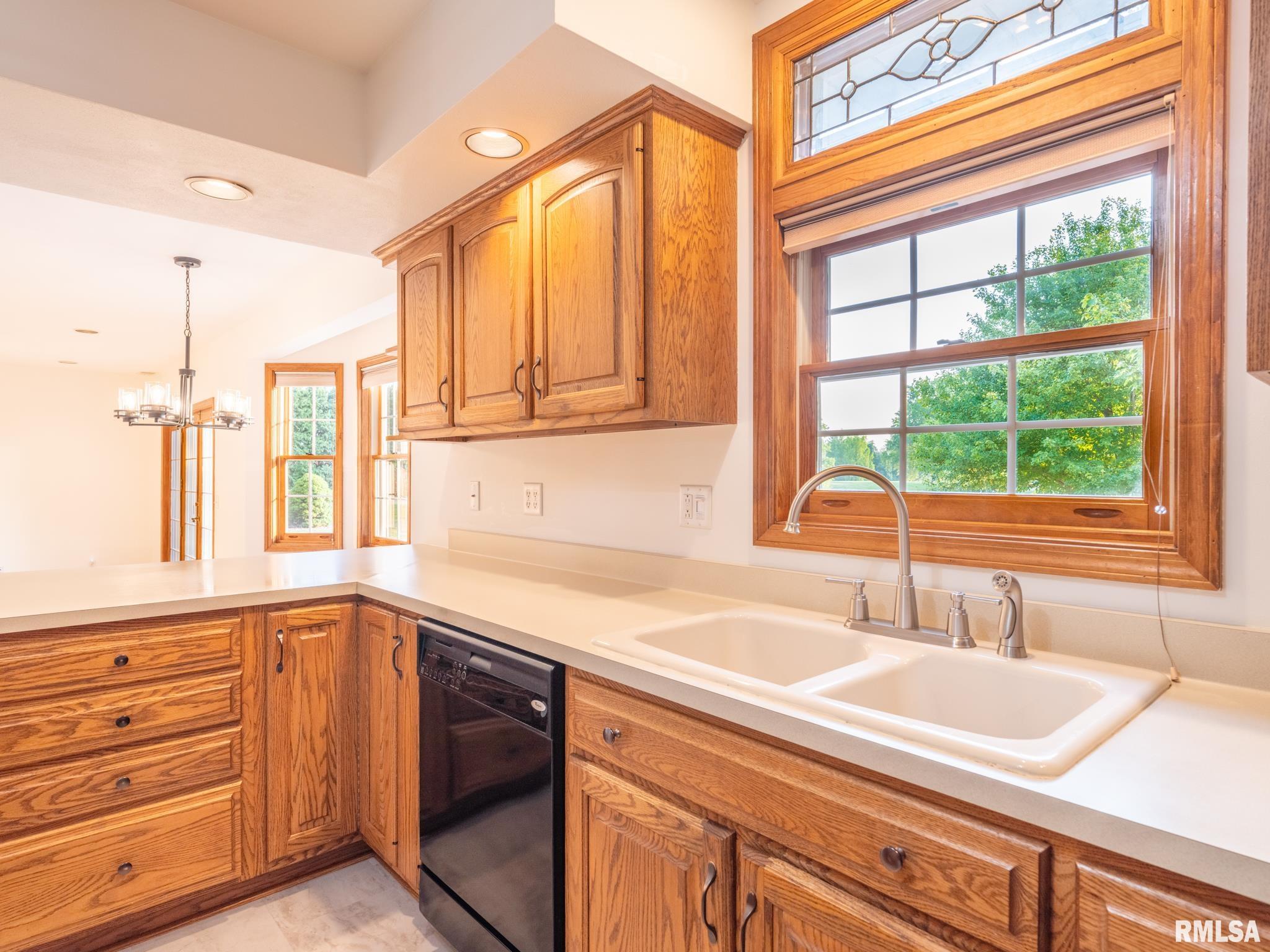 1425 California Road Pekin, IL 61554 - Photo 20 of 60 Gallery Image 20