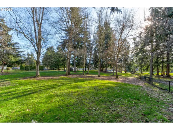 $975,000 | 19691 Southeast Semple Road, Damascus, OR 97089