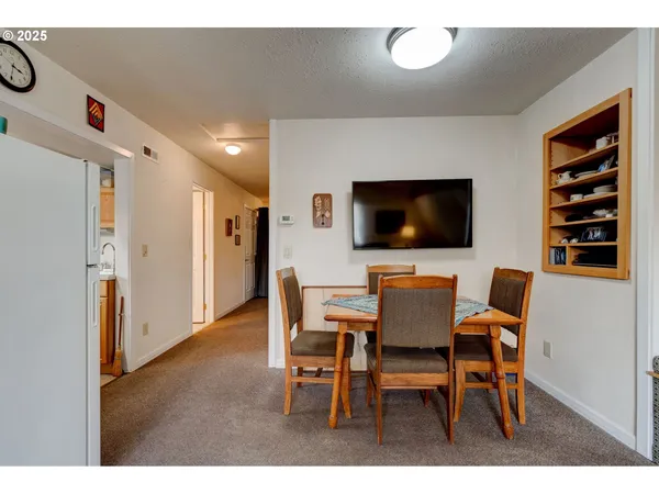 $975,000 | 19691 Southeast Semple Road, Damascus, OR 97089