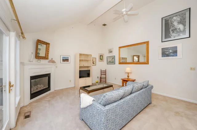 $425,000 | 8 Coles Way, Atkinson, NH 03811