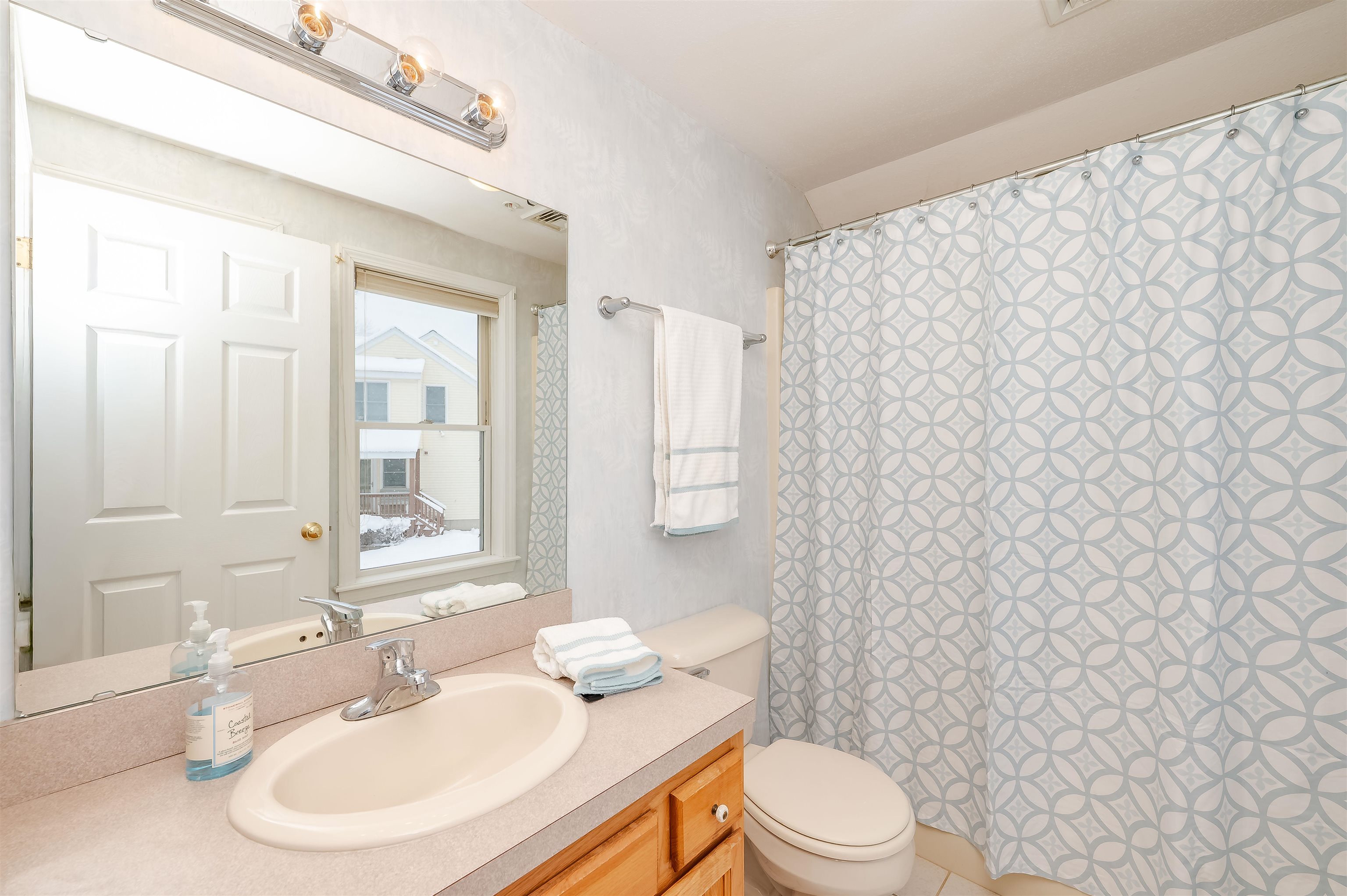 8 Coles Way Atkinson, NH 03811 - Photo 24 of 45