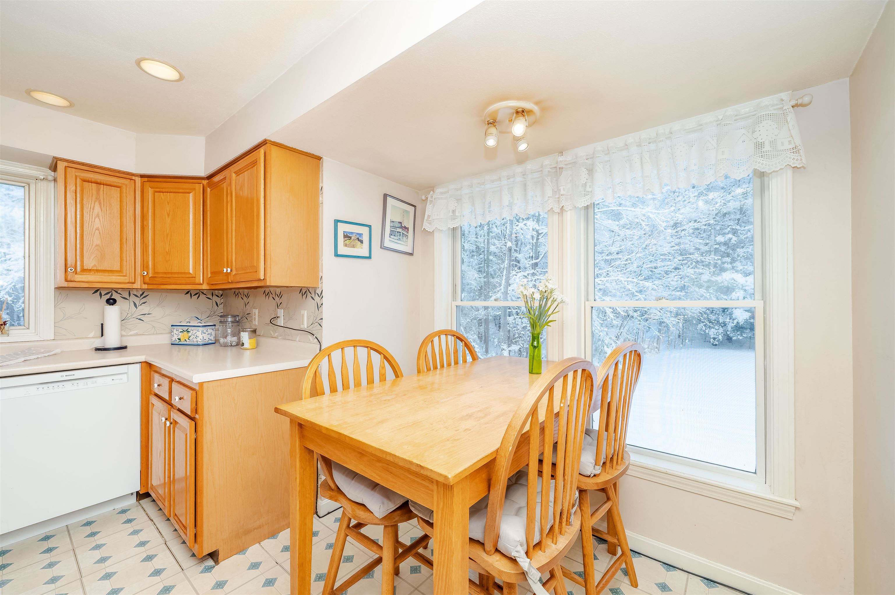 8 Coles Way Atkinson, NH 03811 - Photo 4 of 45