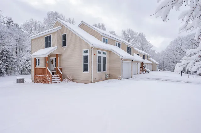 $425,000 | 8 Coles Way, Atkinson, NH 03811