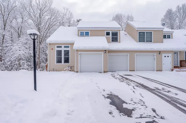 $425,000 | 8 Coles Way, Atkinson, NH 03811