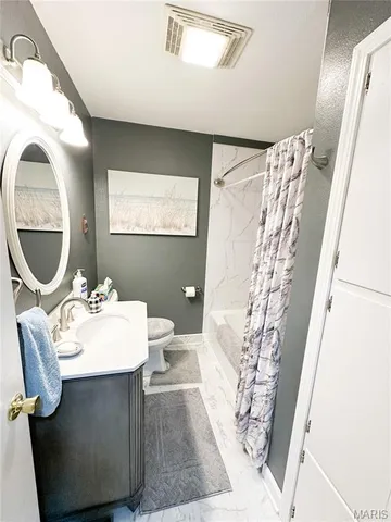 $249,900 | 1403 South Henderson Street, Salem, MO 65560