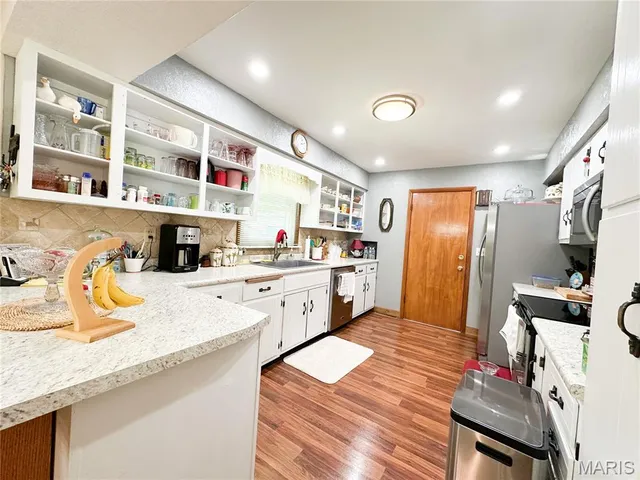 $249,900 | 1403 South Henderson Street, Salem, MO 65560