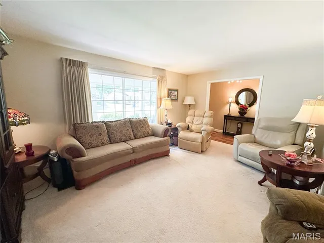 $249,900 | 1403 South Henderson Street, Salem, MO 65560